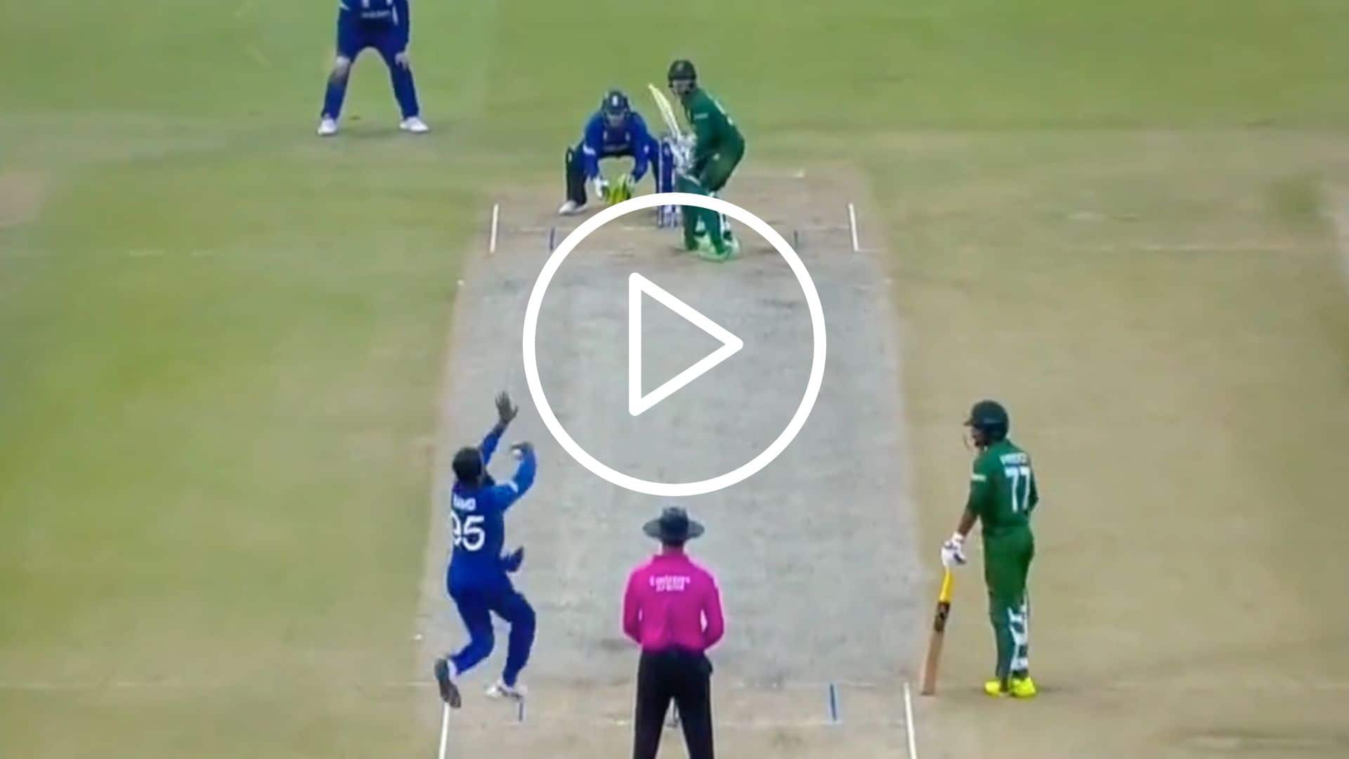 [Watch] Mehidy Hasan Miraz Stuns Adil Rashid With Handsome Lofted Shot Over Cover